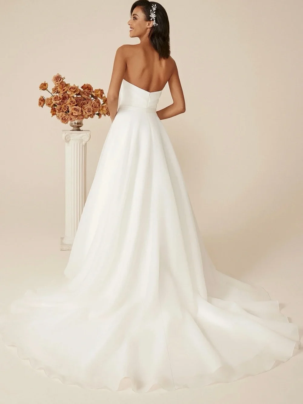 Strapless White Wedding Gown with Dramatic Back Bow - Picture 4 of 4